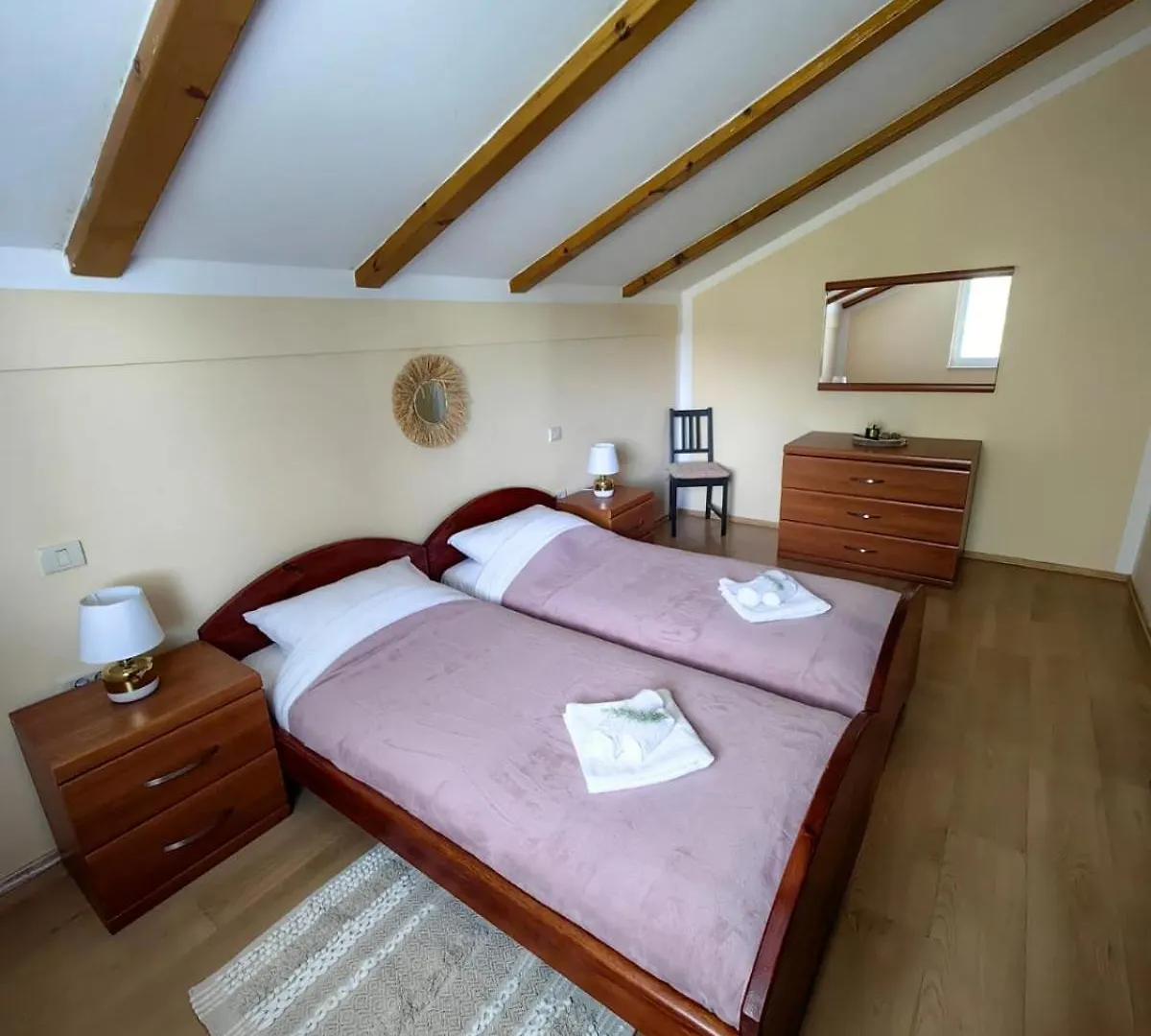Rosemary Apartments Lovran Kroatien